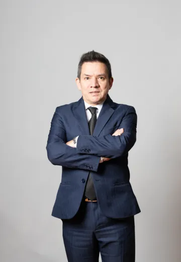 Giovanni Aldana Hover