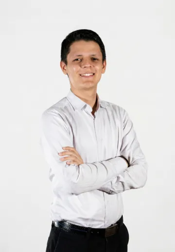 Julián Cardenas Hover