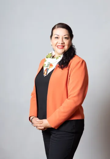 Maria Claudia Castro Hover